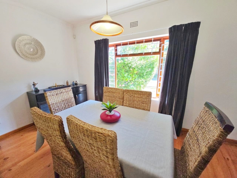 5 Bedroom Property for Sale in Kingfisher Creek Western Cape